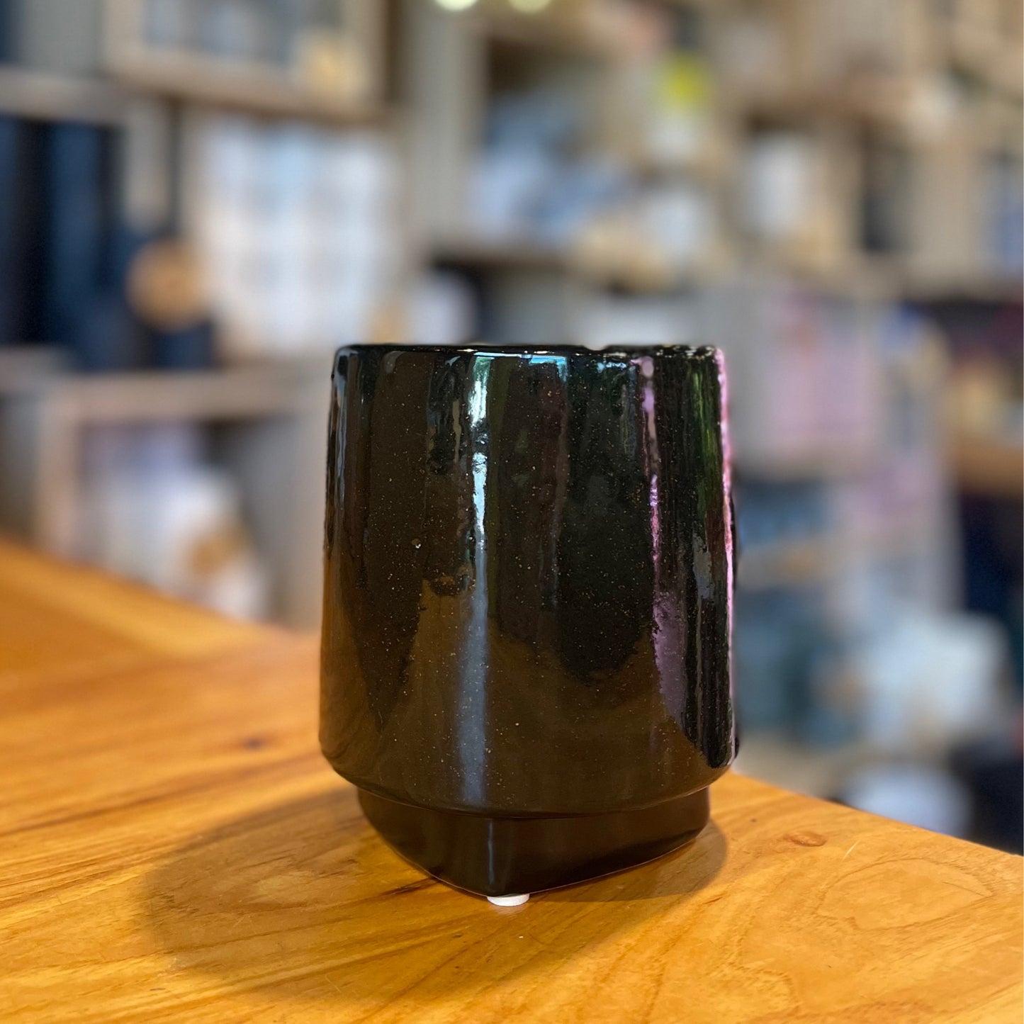 Black Cylinder Pot w/ Base 4.5”