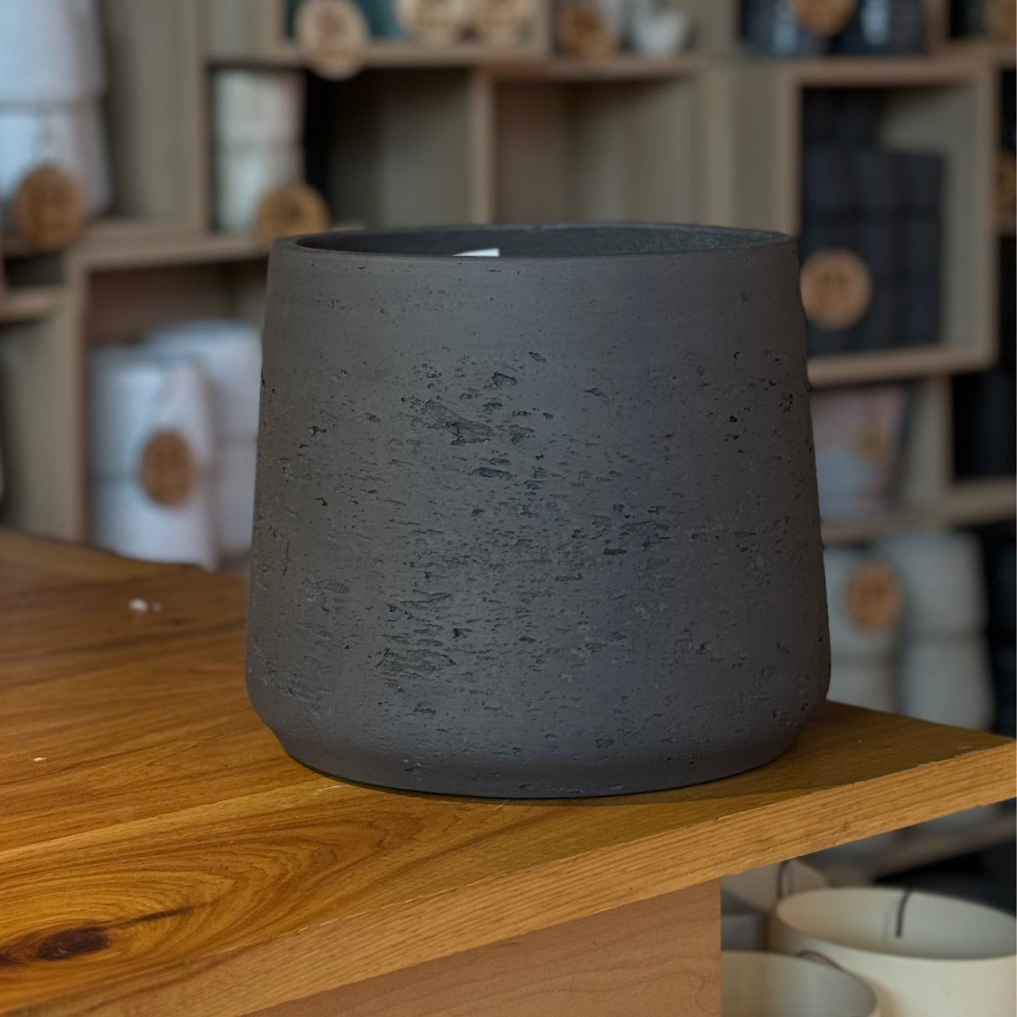 Patt Pot Black Washed XL 8”