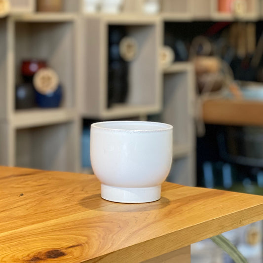 Opale Pot (White w/ Base) 4”