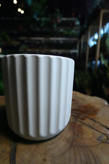 Beam Pot White 4.5"