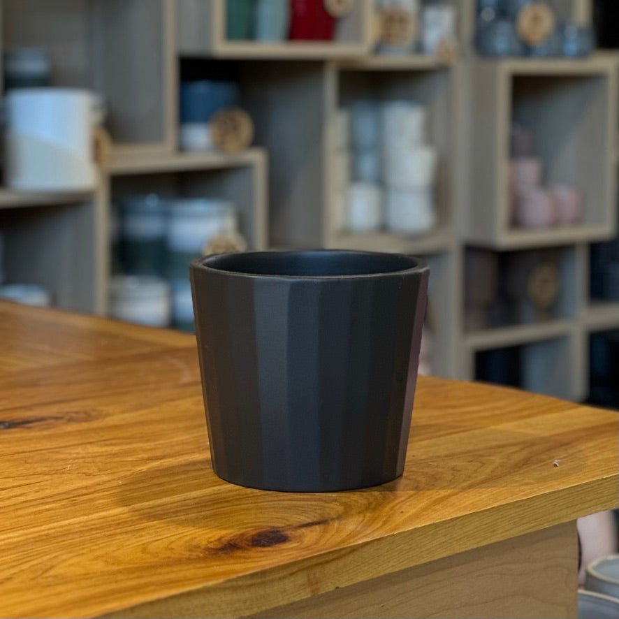 Umea Black 6”
