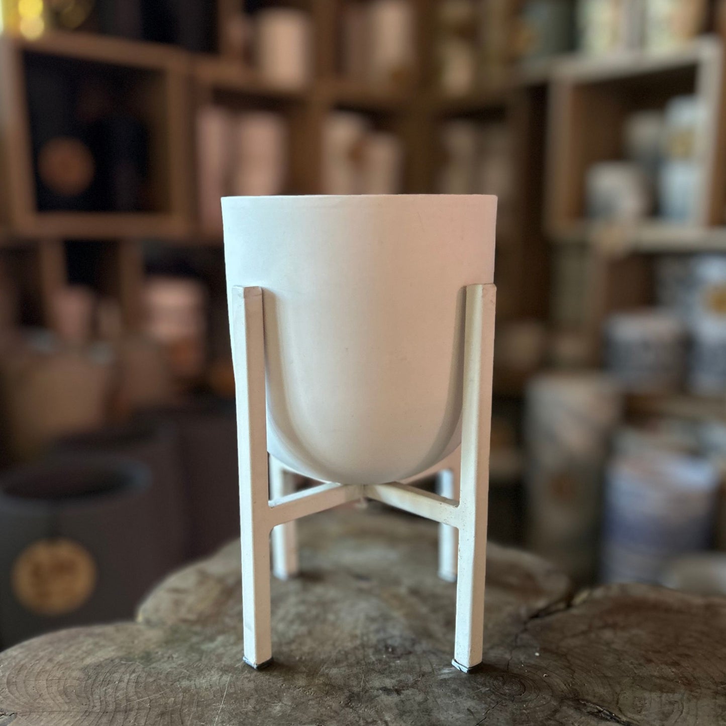 Mallow Pot with Stand 4.5"