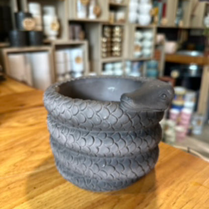 Coiled Snake Pot 5"