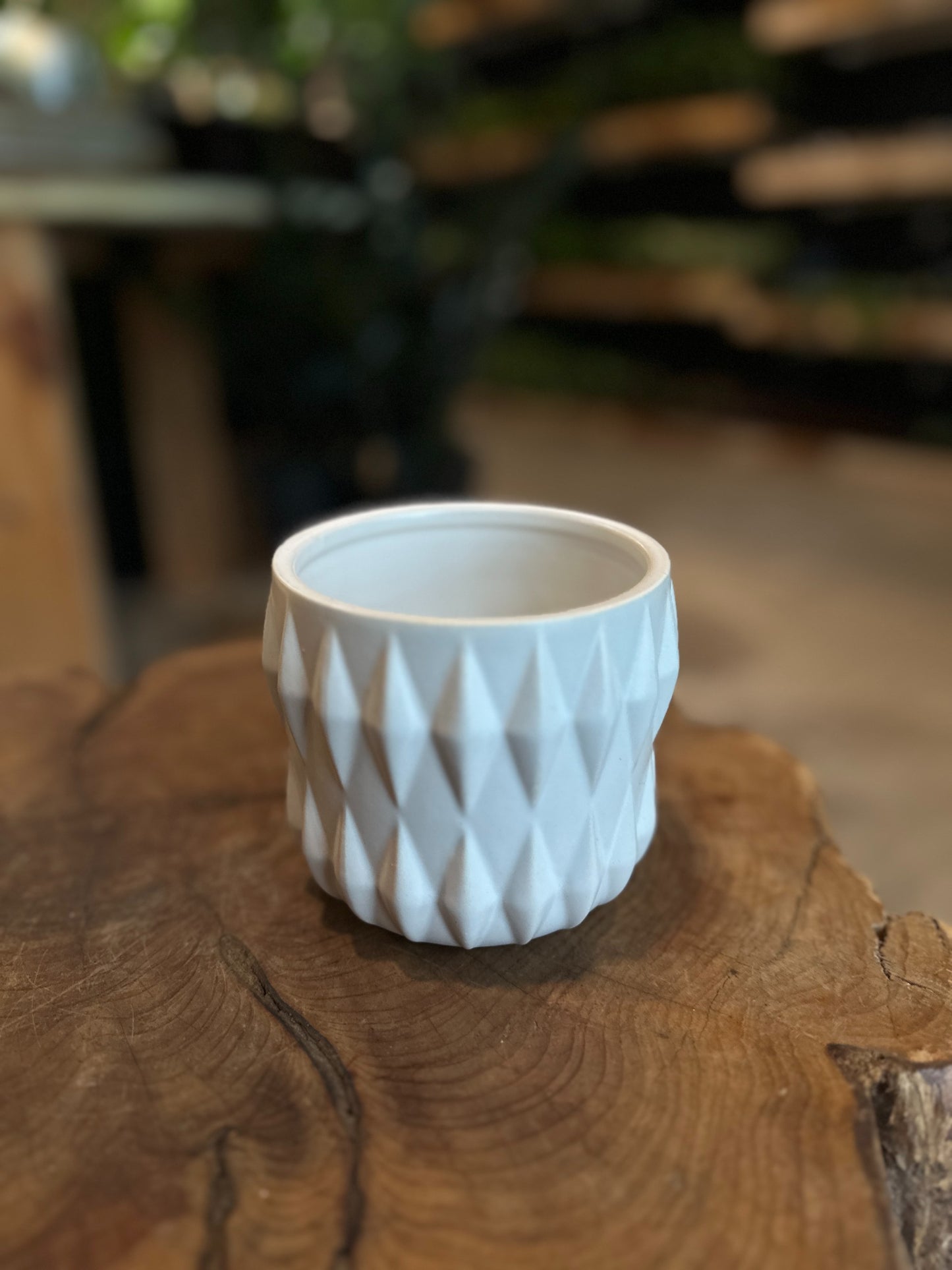 White Diamond Pot 4”