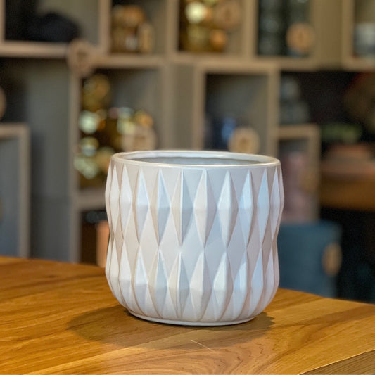 White Diamond Pot 6”