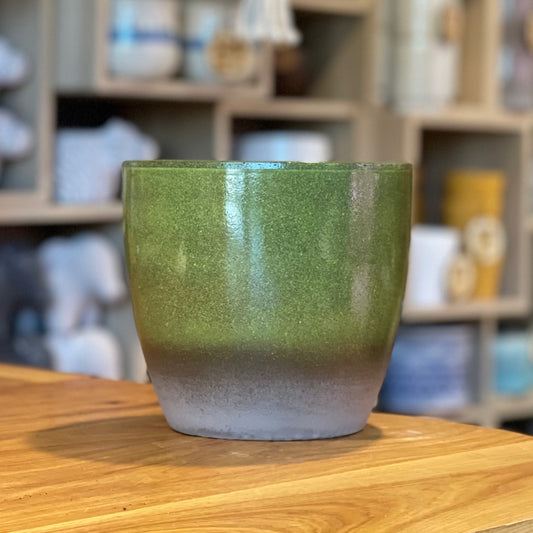 Flora Pot (Green) 7.5”