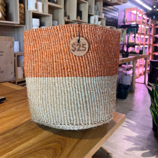 Kenyan Crafts basket 8"